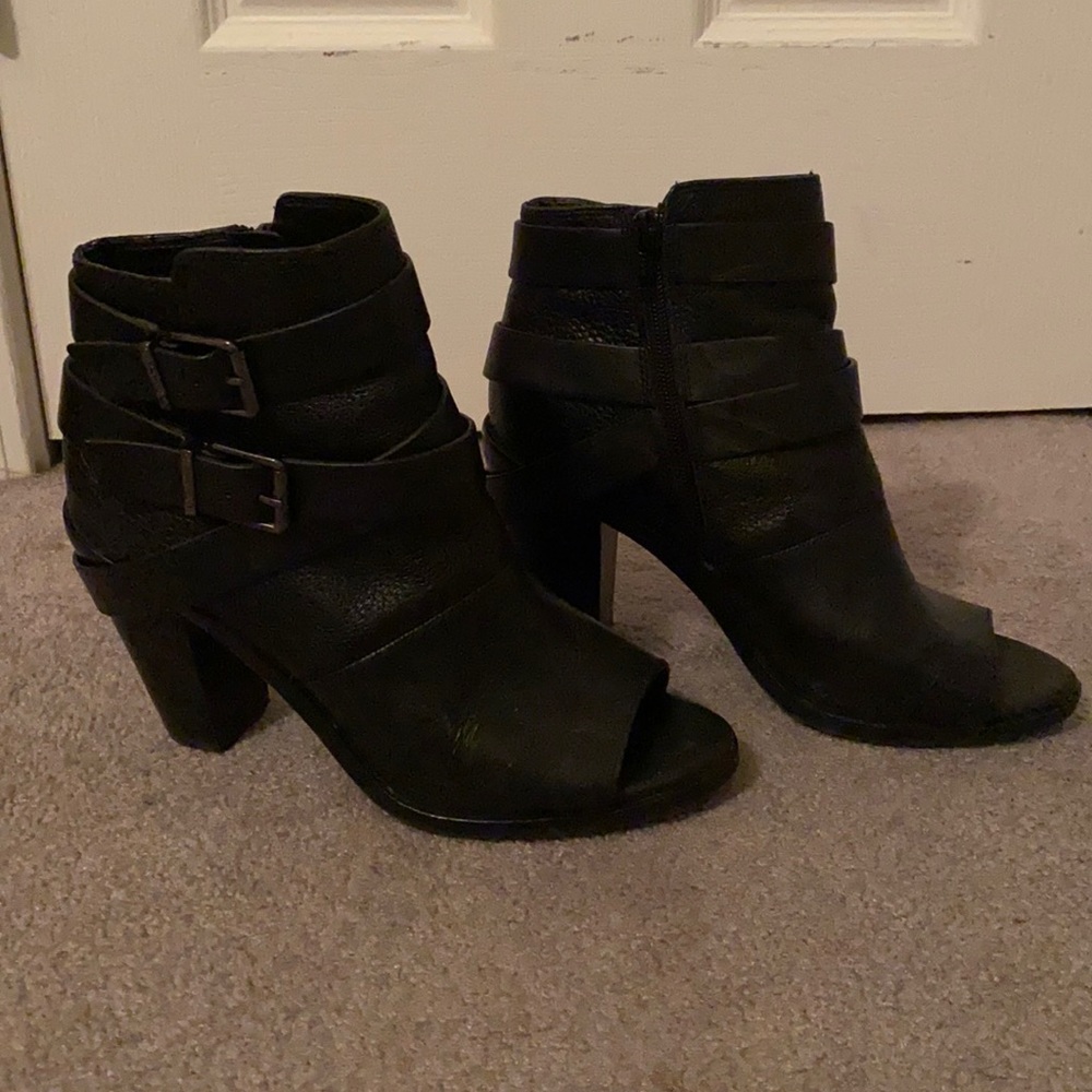 Gianni Bini Peep Toe Booties